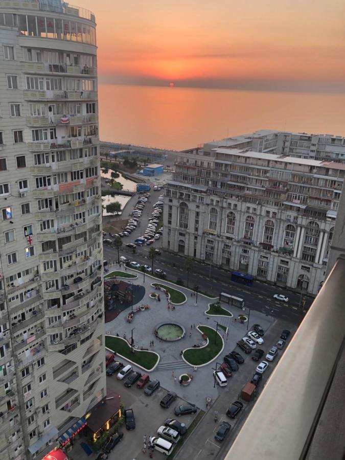 Удобные Апартаменты С Видом На Море Batumi Kültér fotó
