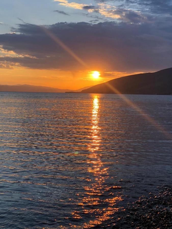 Удобные Апартаменты С Видом На Море Batumi Kültér fotó